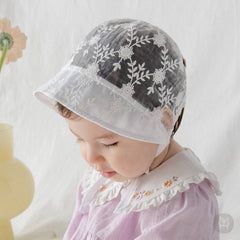 Brianna baby bonnet