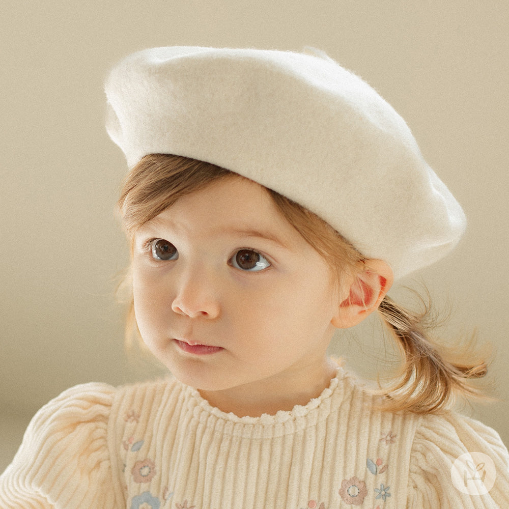 Blooming wool beret