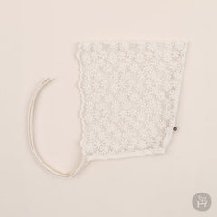 Alliche Lace Bonnet