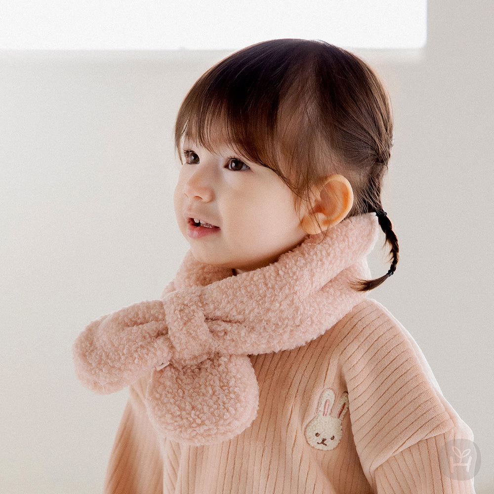 Aubrey snow baby necky