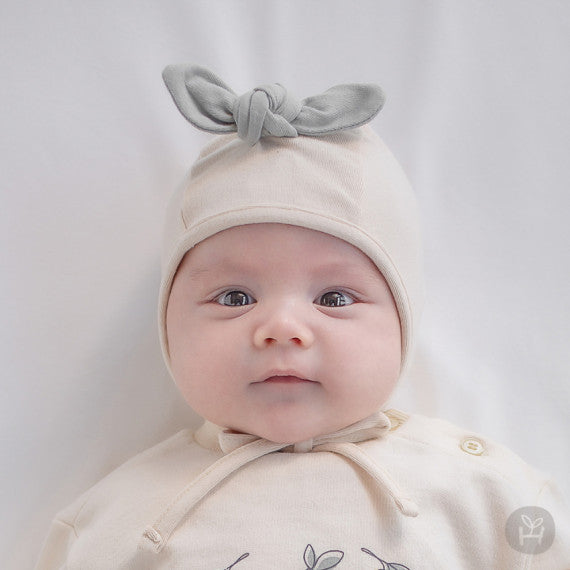 Fruta baby bonnet