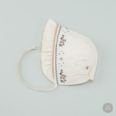 Renova baby bonnet