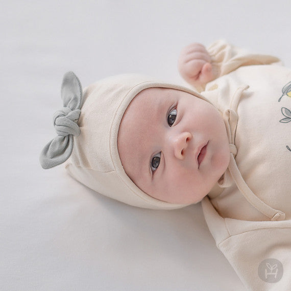 Fruta baby bonnet