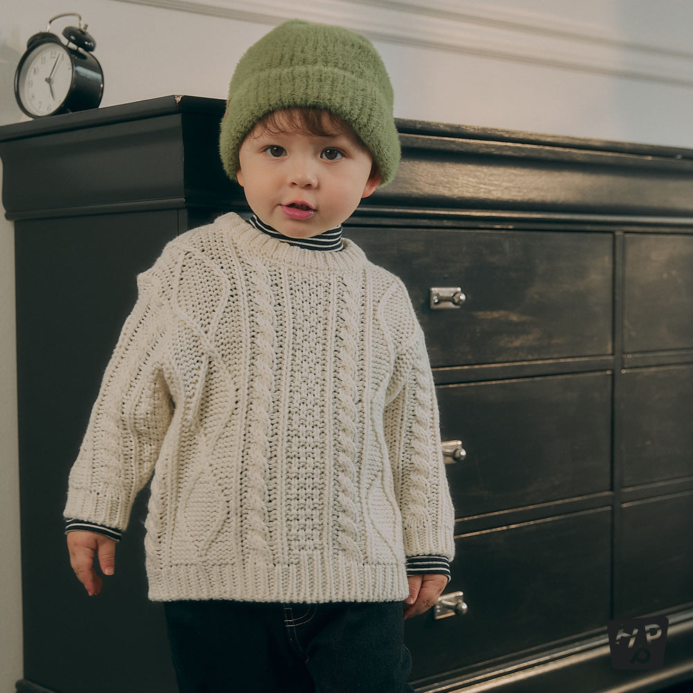 Brahms knit baby sweater