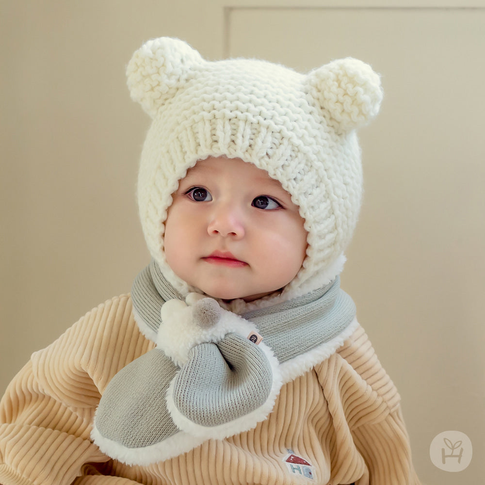Boba Snow Baby Neckie,