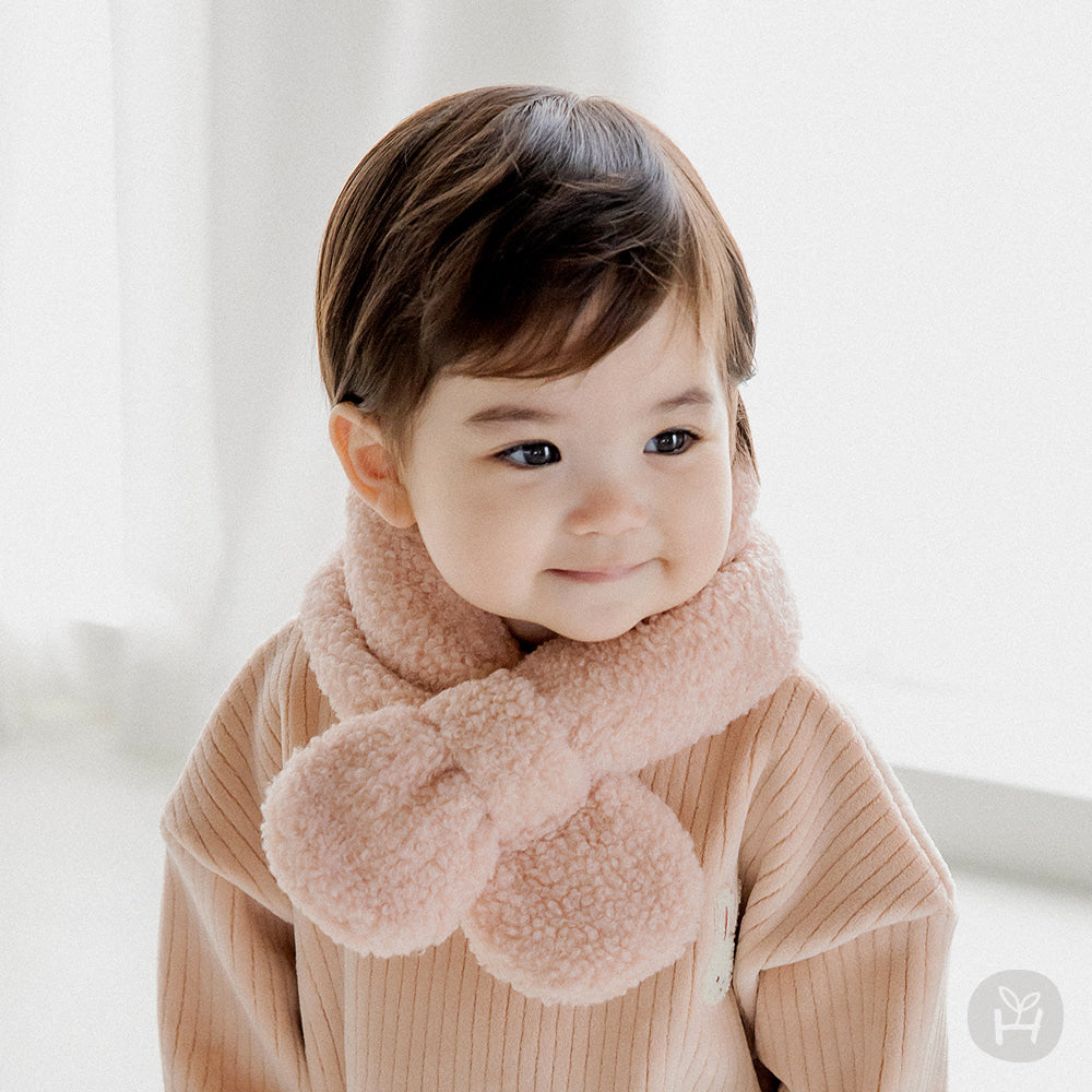 Aubrey snow baby necky
