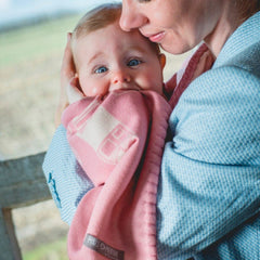 Mats & Merthe - Blanket Cradle Cashmere Houses (Blue)