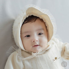 Darling baby bonnet